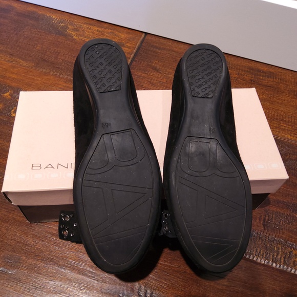 Bandolino black suede flats with studded bow women's size 6.5 - Picture 3 of 5
